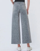 HIGH RISE GREY LEOPARD PRINT CROP WIDE LEG JEANS