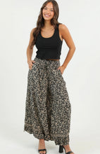 Printed Wide Leg Pants