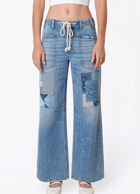 HIGH RISE PATCHWORK DETAIL JEANS