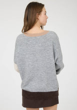 Colorblock Front Seam Long Sleeve Knit Sweater