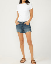 BOYFRIEND SHORT