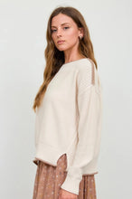 CONTRAST TRIM BOAT NECK