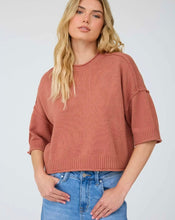 Exposed Seam Drop Shoulder Short Sleeve Pullover