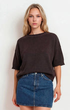 Exposed Seam Drop Shoulder Short Sleeve Pullover