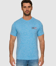 AMERICANA COASTAL FLAG PERFORMANCE SS TEE