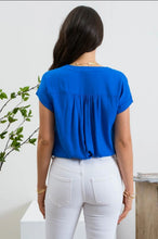 SHORT ROLL SLEEVE BUTTON DOWN SHIRT