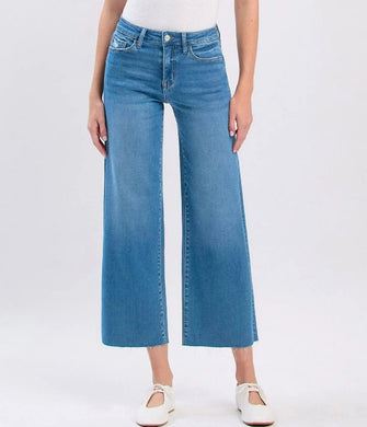 HIGH RISE CLEAN CUT RAW HEM CROP SLIM WIDE JEANS