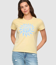 KISSED BY THE SUN SS GRAPHIC TEE
