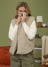 Quilted Zip Up Fleece Lined Puffer Vest