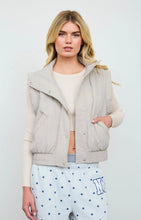 Cropped Mock Neck Snap Puffer Vest