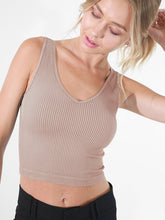 Ribbed V neck Crop